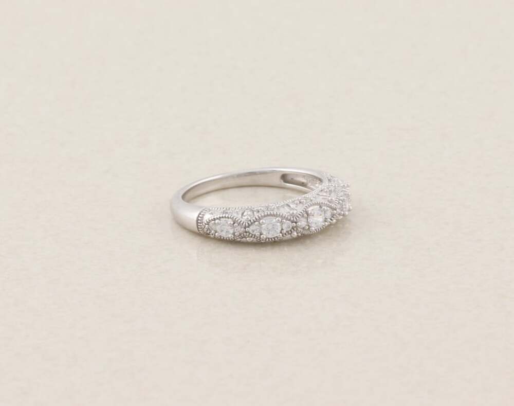 Sterling Silver Ornate Sparkly Cubic Zirconia Band Ring Size 8 - Picture 5 of 9